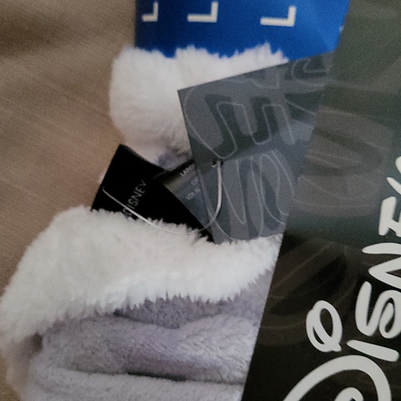 DISNEY Lounger with hood, LARGE, NWT - Picture 4 of 9